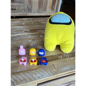 Among Us Plushie/mini figures